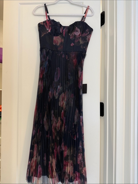 Lulus Dresses & Skirts - Lulu’s Floral Pleated Midi Dress in Navy and Pink